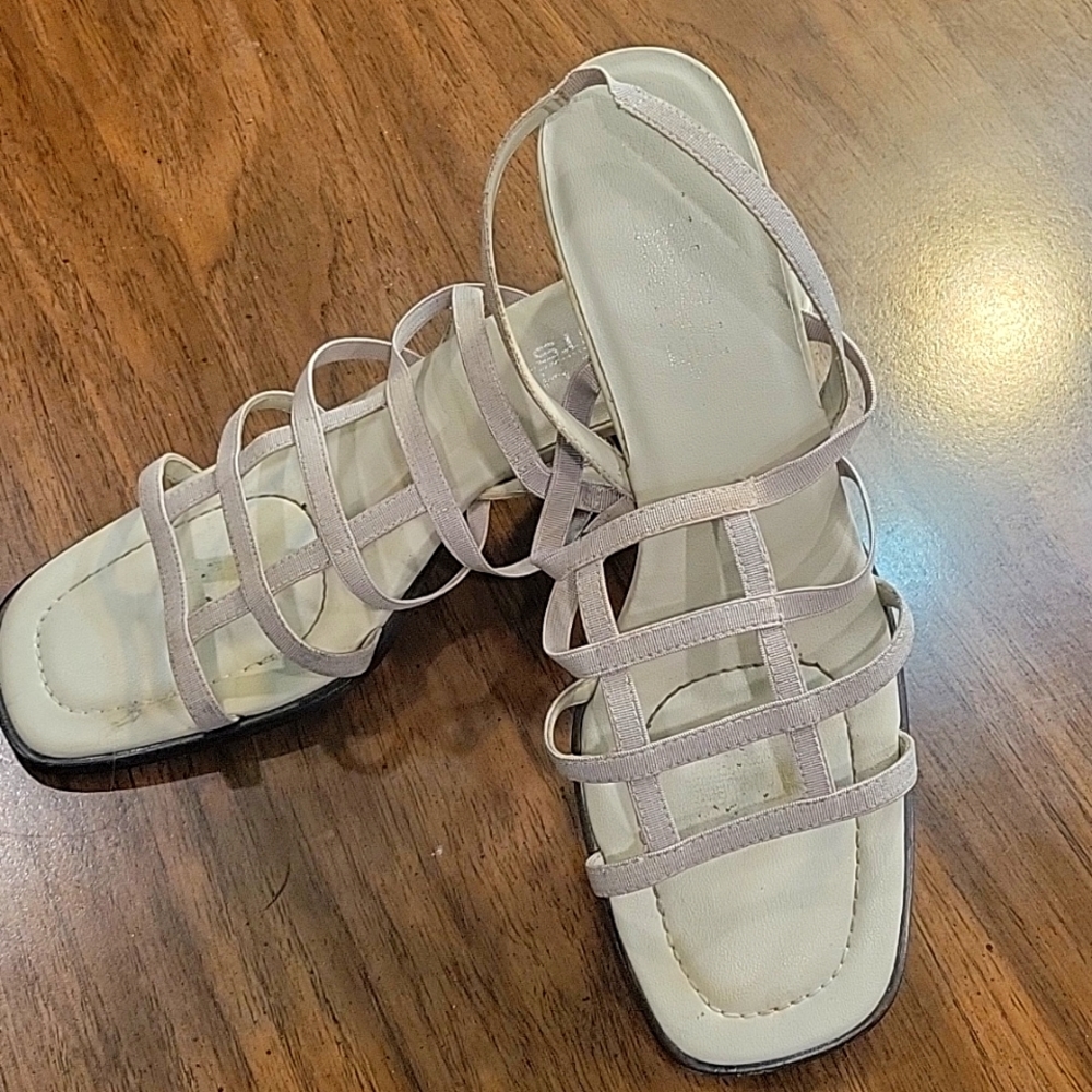 Women's sandals
